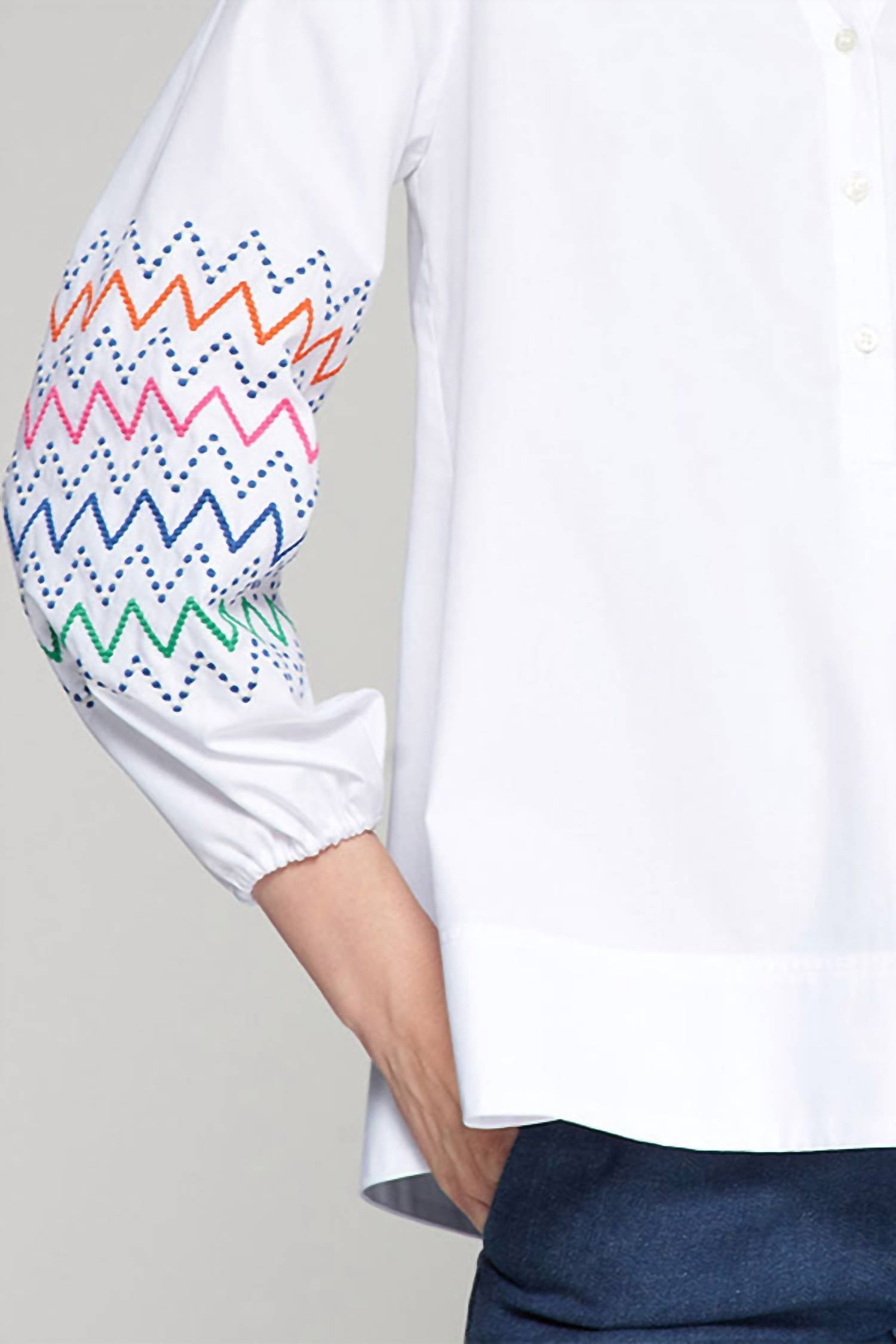 Ebba V-Neck Top In White